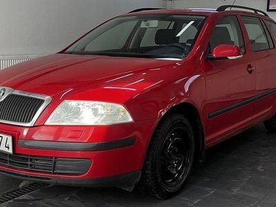 Begagnad Skoda Octavia 102 HK (75 kW) 2005 Röd Kombi
