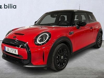 Chili röd Begagnad 2023 Mini Cooper SE Premium Halvkombi | 229 900 kr (Lite dyr)