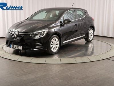 Svart stjärna met gne Begagnad 2022 Renault Clio V Intens Halvkombi | 159 800 kr (Marknadspris)