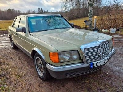 Grön Begagnad 1983 Mercedes 280 SE Sedan | 10 000 kr