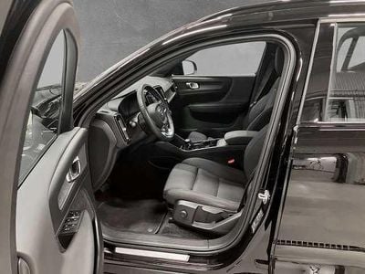 Begagnad Volvo XC40 Single Motor 175 kW (238 HK) 2023 Svart SUV