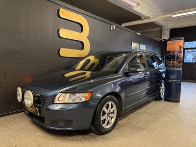 Begagnad Volvo V50 Momentum 116 HK (85 kW) 2011 Blå Kombi
