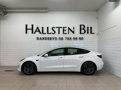 begagnad Tesla Model 3 Long Range AWD Facelift Svensksåld 2021, Halvkombi