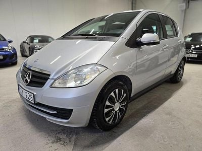 Silver metallic Begagnad 2011 Mercedes A160 Classic Halvkombi | 89 500 kr