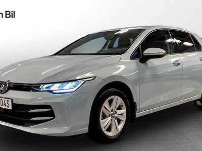 Begagnad VW Golf VIII Life 150 HK (110 kW) 2025 Blå Kombi