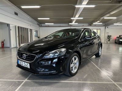 begagnad Volvo V40 D2 Powershift Momentum Euro 5 SoV-Hjul