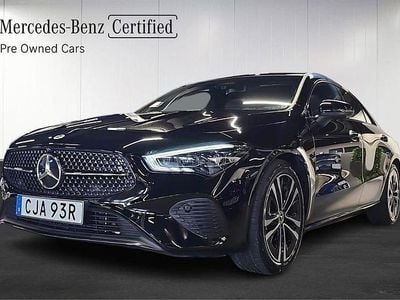Svart Begagnad 2024 Mercedes CLA200 Sportkupé | 379 900 kr (Dyr)