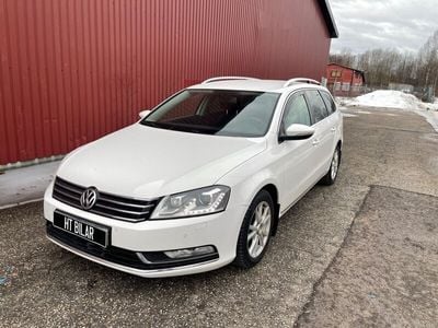 Vit Begagnad 2011 VW Passat Kombi | 78 900 kr (Dyr)