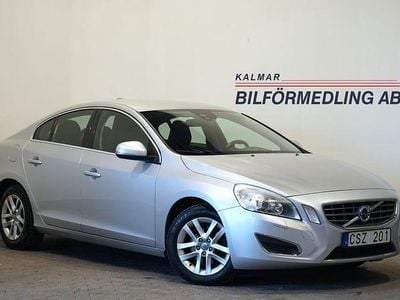 Ljusgrå Begagnad 2013 Volvo S60 Momentum Sedan | 99 500 kr (Bra pris)