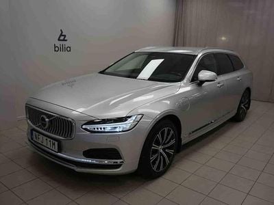 Begagnad Volvo V90 2022 Silver Kombi
