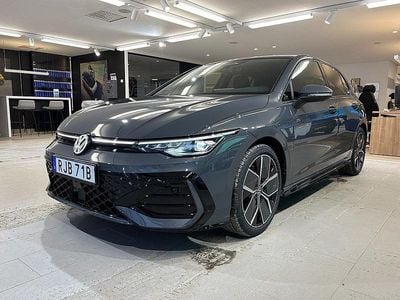 Ny VW Golf VIII R-line Edition 204 HK (150 kW) 2025 Kombi