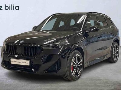 Svart Begagnad 2025 BMW X1 Comfort Edition SUV | 649 900 kr