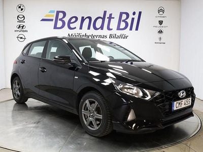 Svart Begagnad 2021 Hyundai i20 Halvkombi | 169 800 kr (Marknadspris)