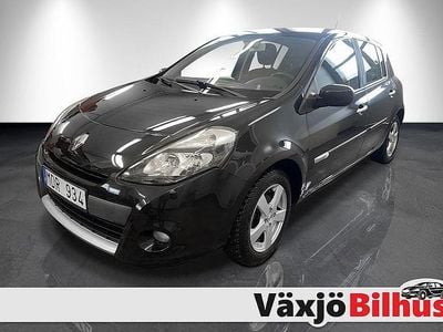 Begagnad Renault Clio IV 75 HK (55 kW) 2011 Svart Halvkombi