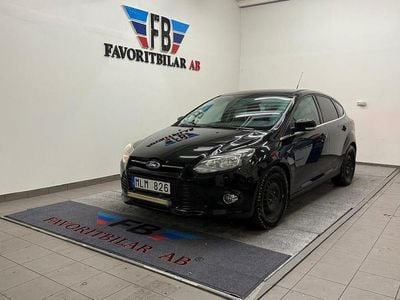Svart Begagnad 2013 Ford Focus Halvkombi | 55 000 kr