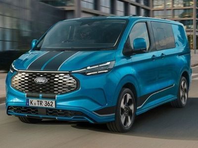 begagnad Ford Tourneo Custom 320S RWD 329KM Räckvidd EL 2024, Personbil