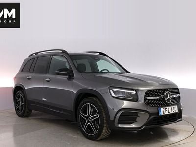Mercedes GLB220