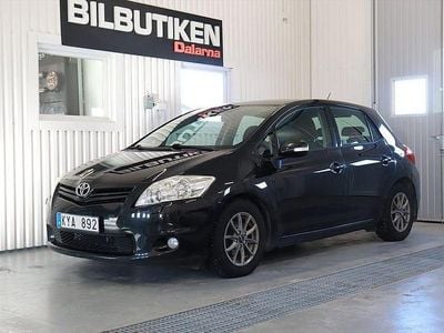 Begagnad Toyota Auris 90 HK (66 kW) 2010 Svart Halvkombi