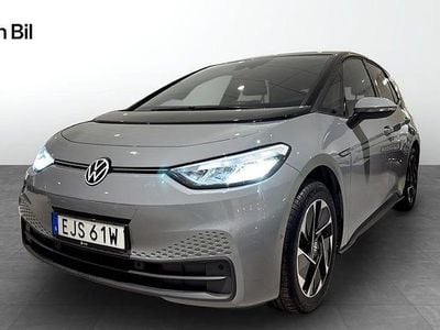 Grå Begagnad 2023 VW ID.3 Pro Performance Halvkombi | 279 900 kr (Marknadspris)
