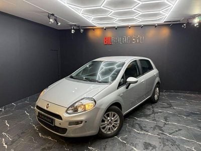 Grå Begagnad 2014 Fiat Punto Easy Halvkombi | 34 500 kr