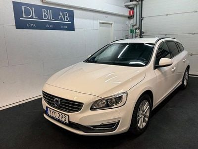 Vit Begagnad 2018 Volvo V60 Momentum Kombi | 149 900 kr (Superpris)