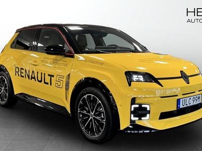 Gul (yellow) Ny 2025 Renault R5 Iconic Halvkombi | 437 600 kr (Lite dyr)