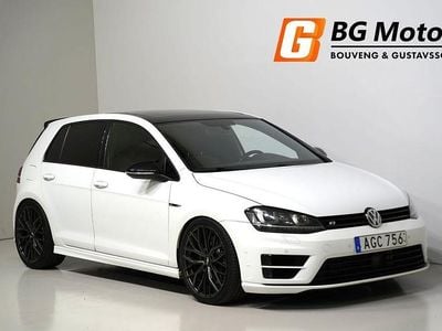 Vit Begagnad 2013 VW Golf VII R Halvkombi | 184 900 kr (Marknadspris)