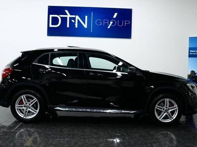 begagnad Mercedes GLA250 GLA250 BenzAMG 4MATIC NYBES PANO DRAG VÄLUTRUSTAD 2019, SUV