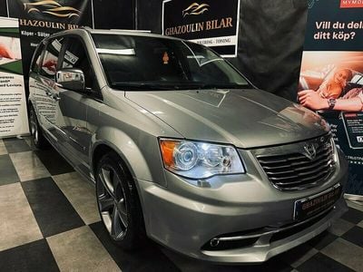 Begagnad Lancia Voyager 178 HK (130 kW) 2013 Grå (silver) Minibuss