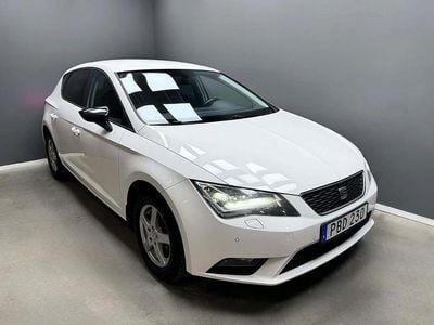 Vit Begagnad 2016 Seat Leon Style Halvkombi | 79 900 kr (Bra pris)