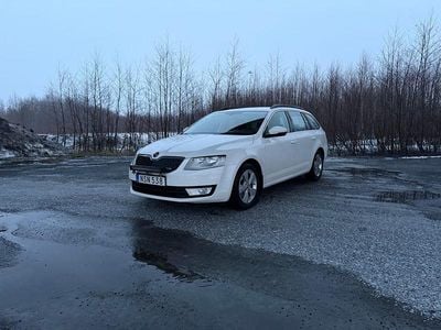 Begagnad 2015 Skoda Octavia Kombi | 83 000 kr (Marknadspris)