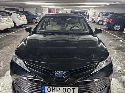 Begagnad Toyota Camry Hybrid Executive 218 HK (160 kW) 2020