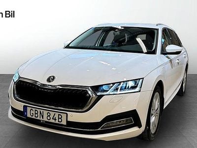 Begagnad Skoda Octavia Style 150 HK (110 kW) 2024 Vit Kombi