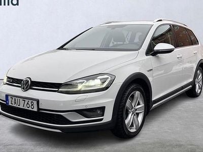 Vit Begagnad 2017 VW Golf Alltrack Kombi | 219 900 kr (Marknadspris)