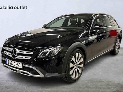 Svart Begagnad 2018 Mercedes E220 | 324 000 kr