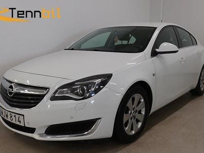 Vit Begagnad 2017 Opel Insignia Edition Halvkombi | 109 900 kr (Marknadspris)