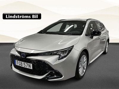 Silver Begagnad 2025 Toyota Corolla Active Kombi | 319 000 kr (Lite dyr)