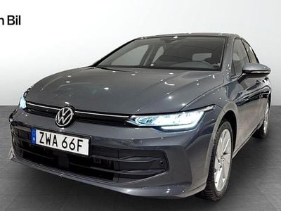 Dolphin grey metallic Begagnad 2024 VW Golf VIII Edition Kombi | 289 900 kr (Bra pris)