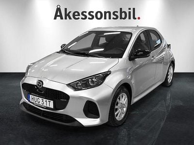 Grå Begagnad 2024 Mazda 2 Center-Line Halvkombi | 229 900 kr (Lite dyr)