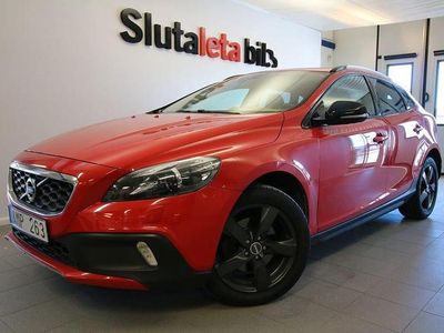 Begagnad Volvo V40 CC 180 HK (132 kW) 2013 Röd Kombi
