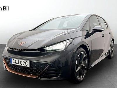 Begagnad Cupra Born e-Boost 169 kW (231 HK) 2023 Mörkgrå Halvkombi