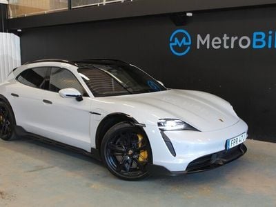 Ljusgrå Begagnad 2021 Porsche Taycan Turbo S Cross Turismo Sedan | 999 000 kr