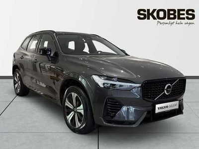 Grå Begagnad 2025 Volvo XC60 Plus SUV | 569 600 kr (Marknadspris)