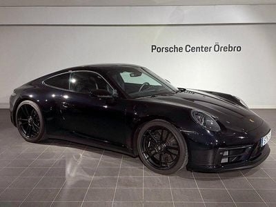 Porsche 911 Carrera 4 GTS