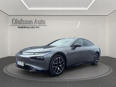 Begagnad XPENG P7 AWD Performance 348 kW (474 HK) 2024 Silver (silver frost) Sedan
