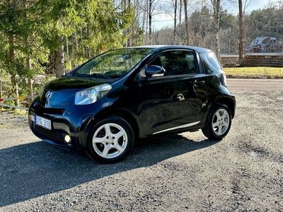 Toyota iQ