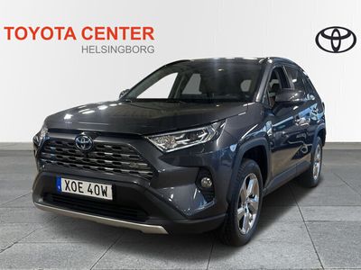 begagnad Toyota RAV4 Executive med Premiumpaket och Panoramatak