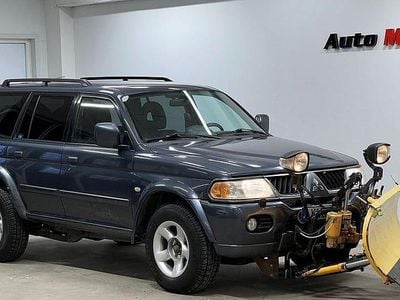 Mörkgrå Begagnad 2005 Mitsubishi Pajero Sport SUV | 99 900 kr