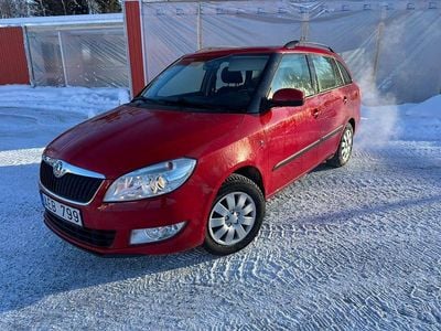 Begagnad Skoda Fabia 86 HK (63 kW) 2013 Röd Kombi
