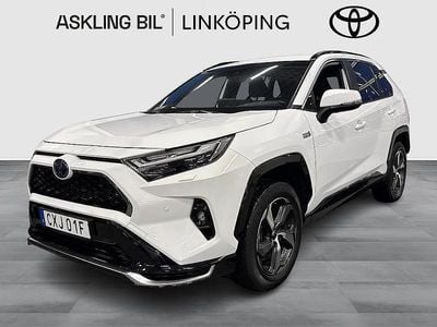 Vit Begagnad 2023 Toyota RAV4 Hybrid Edition SUV | 469 000 kr (Marknadspris)